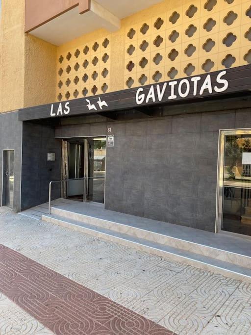 Apartamentos La Gaviota Roquetas de Mar Exterior photo