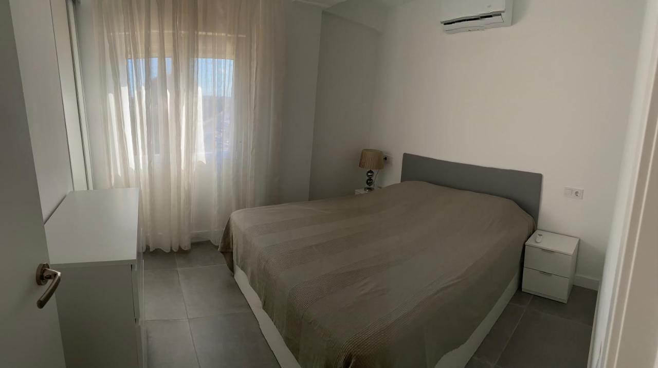 Apartamentos La Gaviota Roquetas de Mar Exterior photo